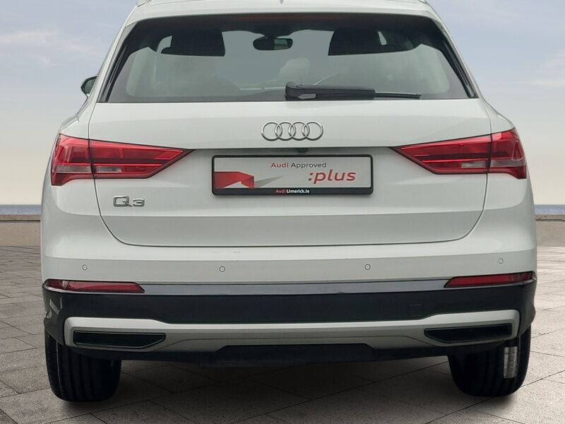 More views of Audi Q3