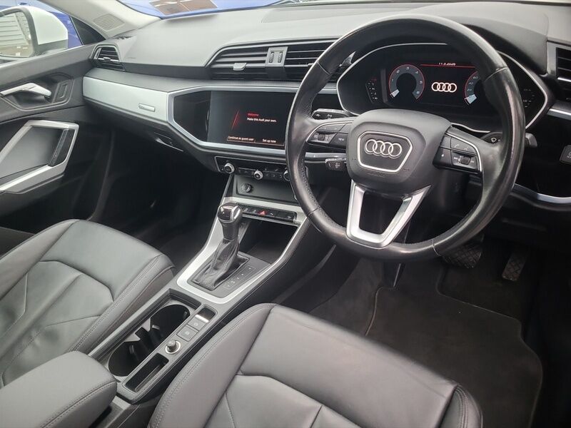 More views of Audi Q3