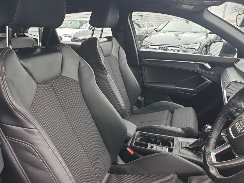 More views of Audi Q3