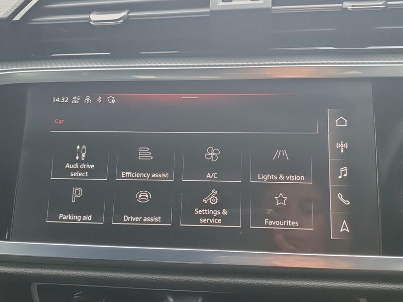 More views of Audi Q3