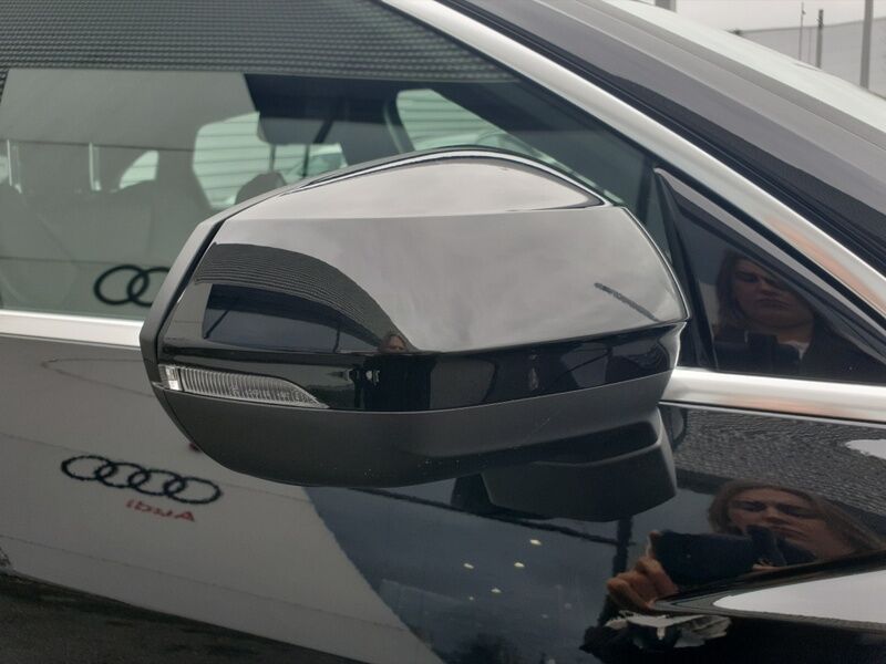 More views of Audi Q3