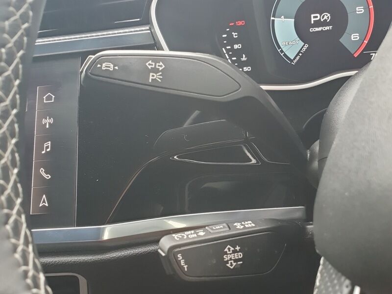 More views of Audi Q3