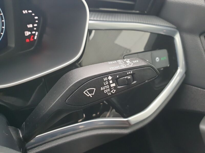 More views of Audi Q3