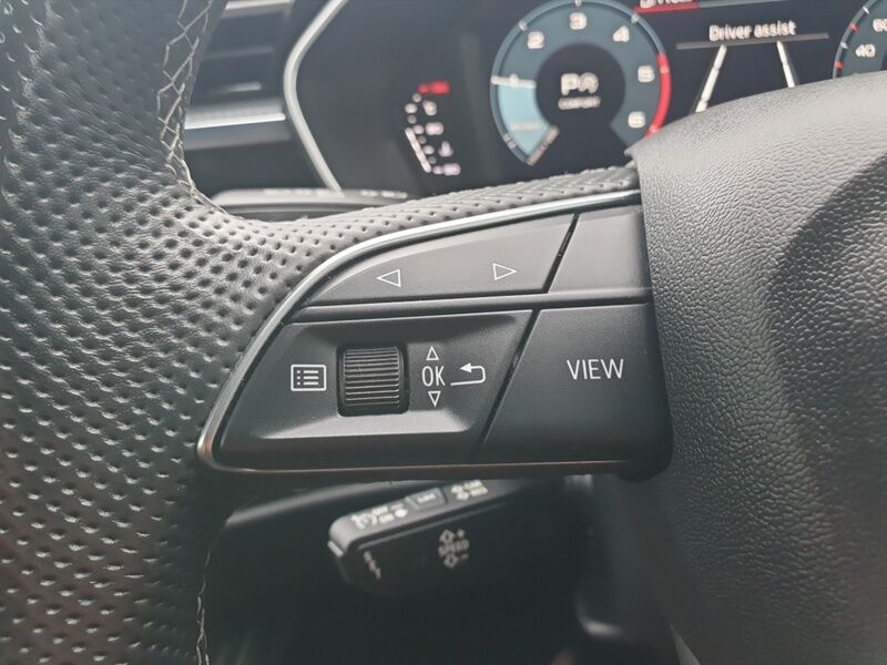 More views of Audi Q3