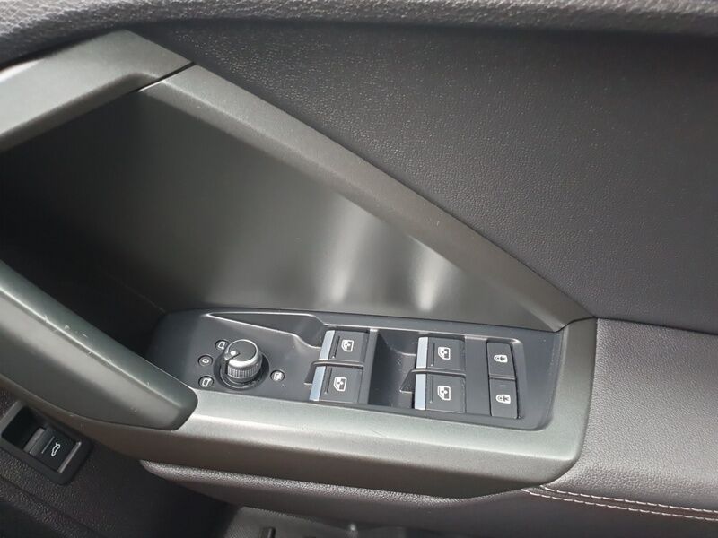 More views of Audi Q3