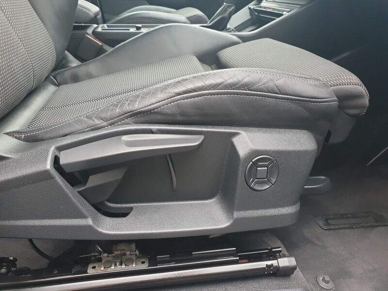More views of Audi Q3