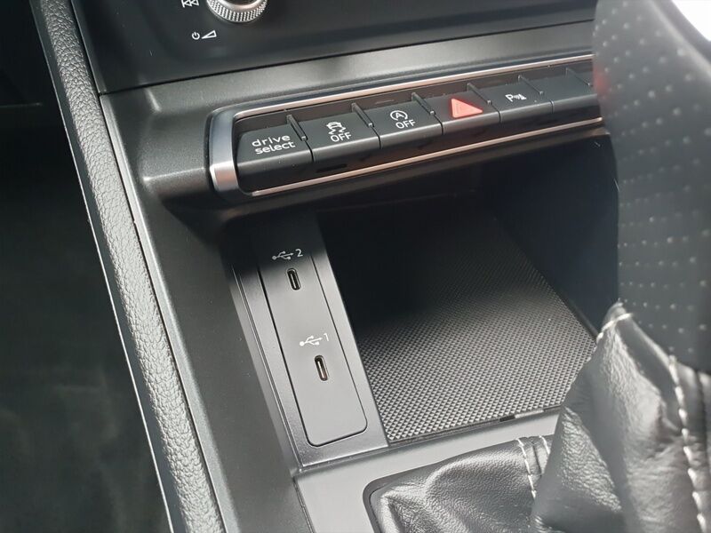 More views of Audi Q3