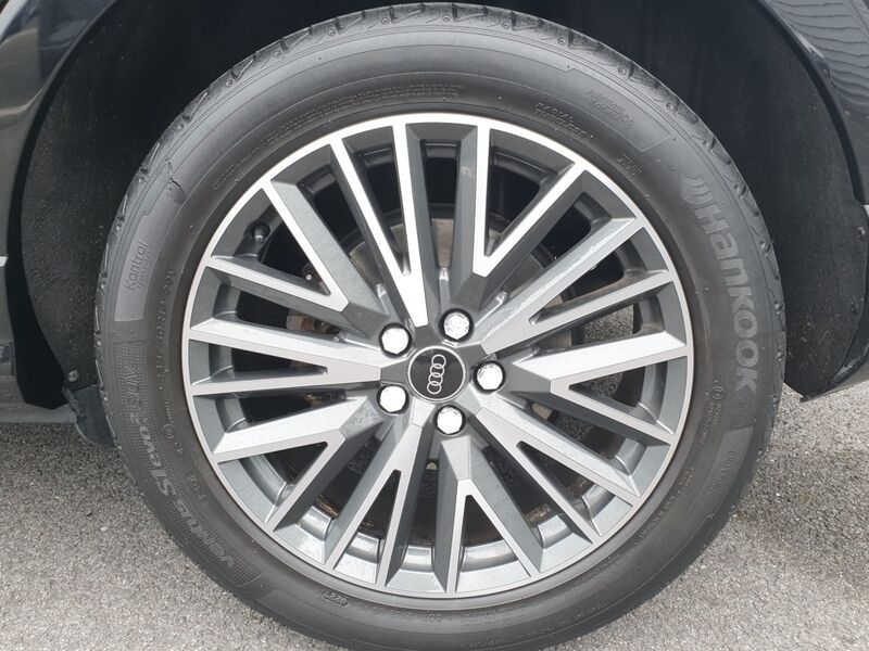 More views of Audi Q3