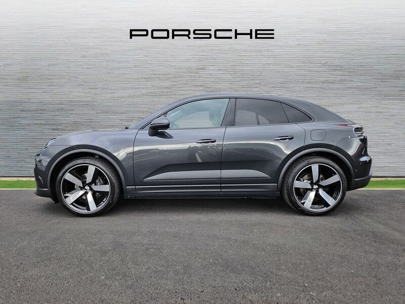 More views of Porsche Macan
