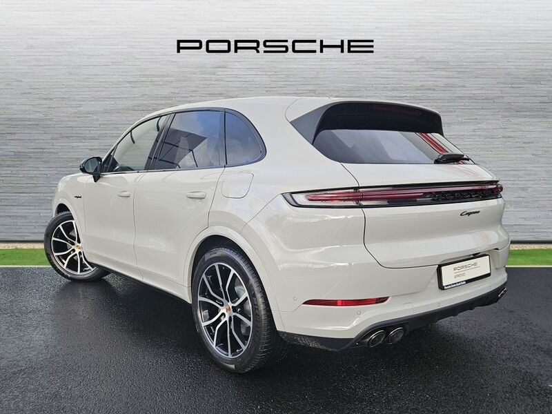 More views of Porsche Cayenne