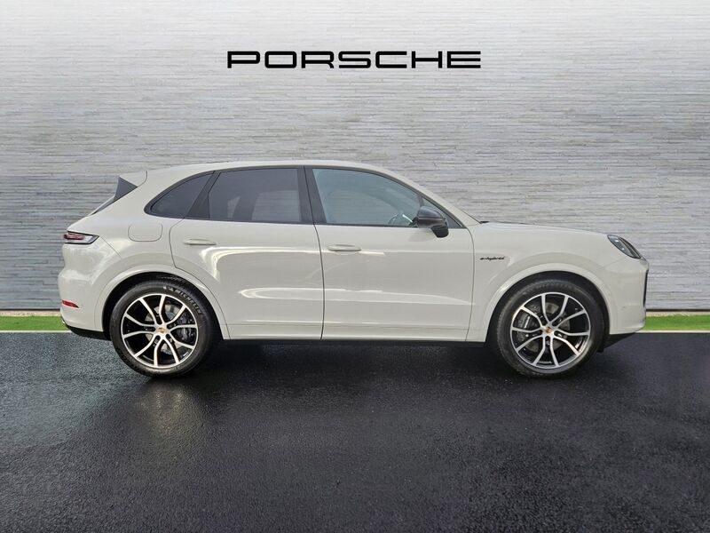 More views of Porsche Cayenne