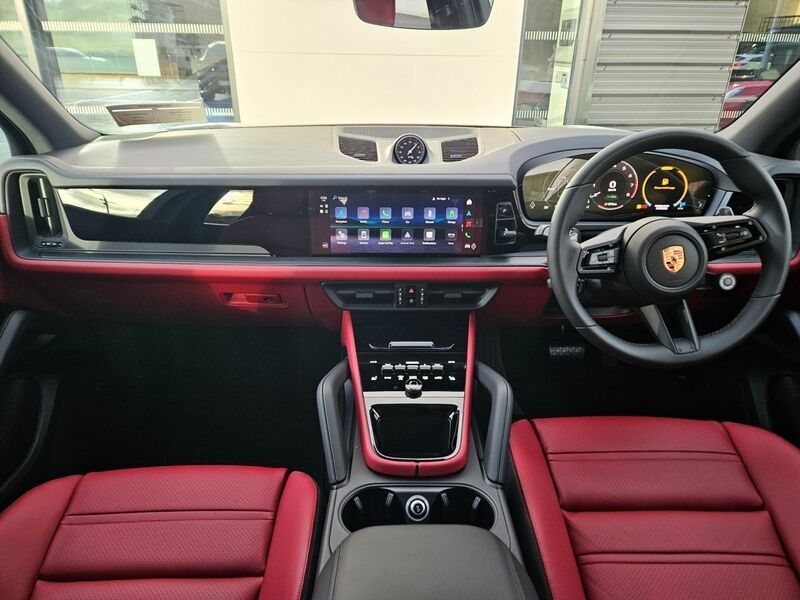 More views of Porsche Cayenne