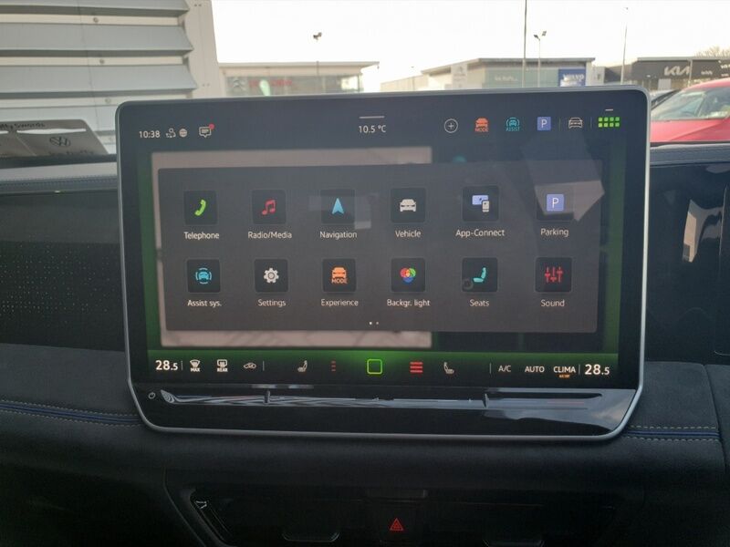 More views of Volkswagen Tiguan