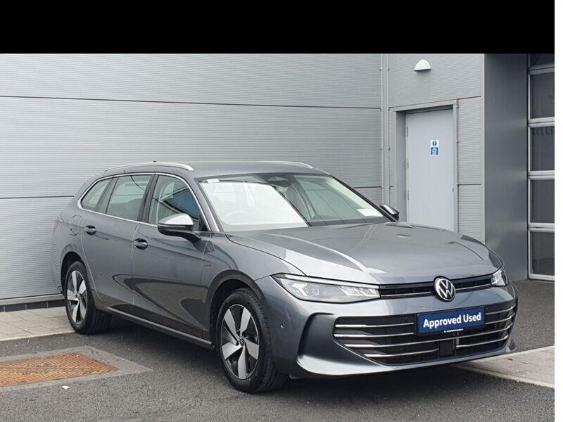 More views of Volkswagen Passat