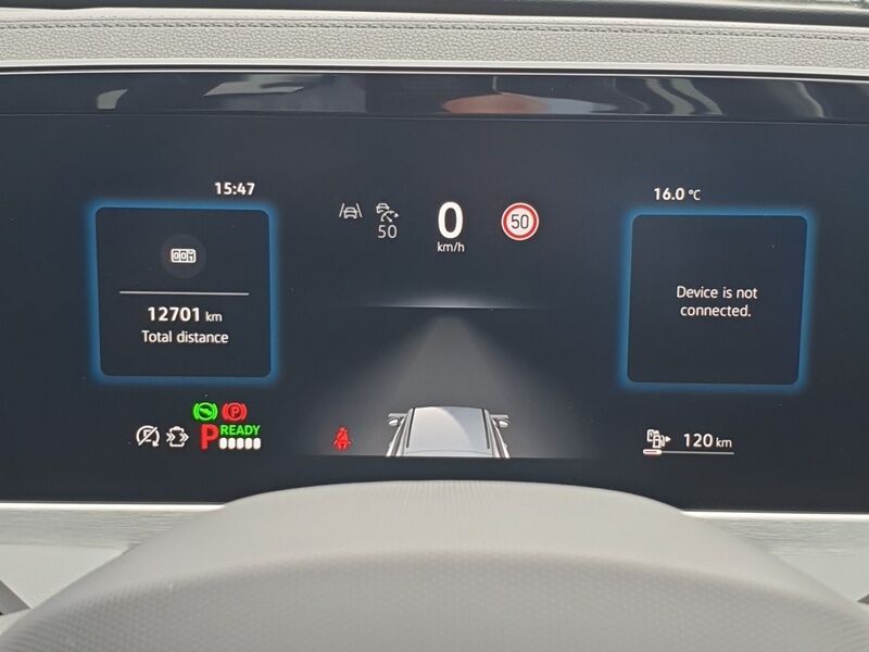 More views of Volkswagen Passat