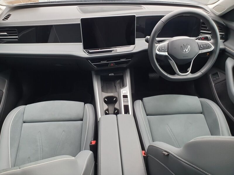 More views of Volkswagen Passat