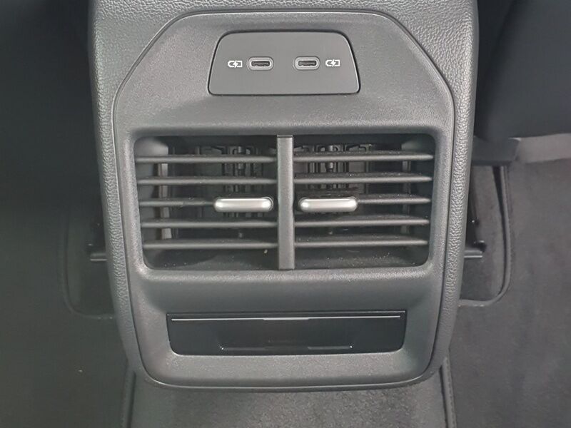 More views of Volkswagen Passat