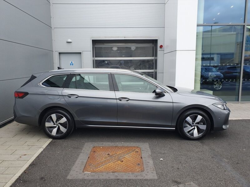 More views of Volkswagen Passat