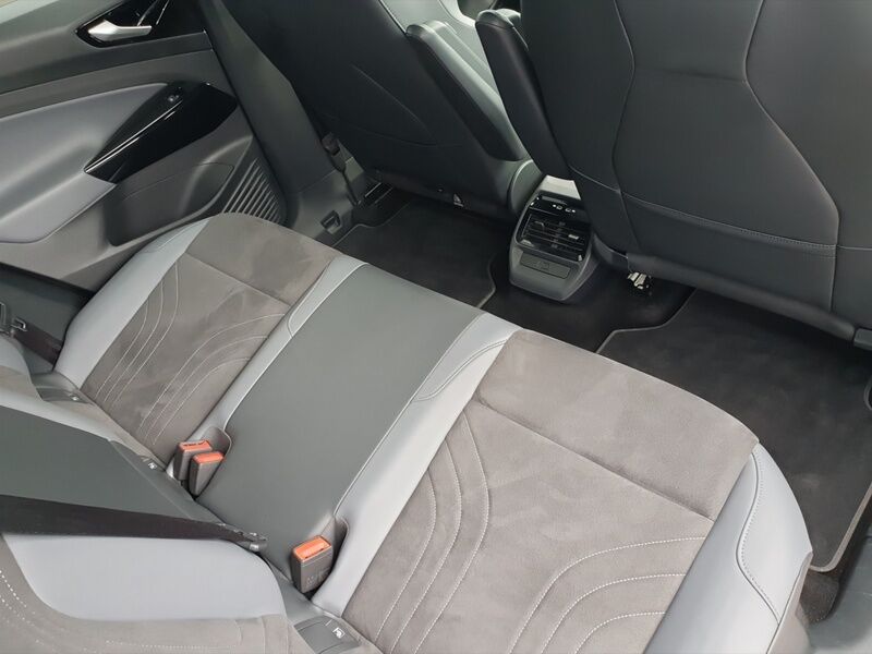 More views of Volkswagen ID.5