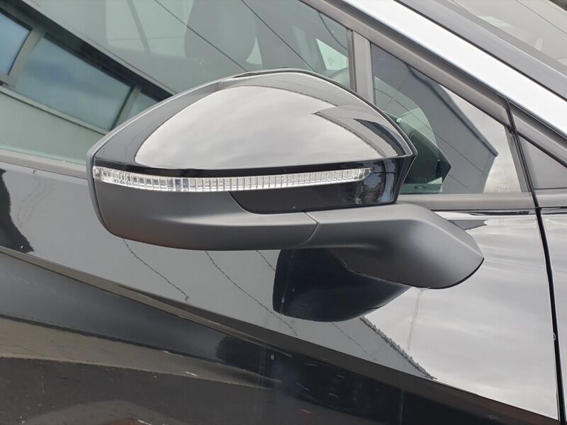 More views of Volkswagen ID.5