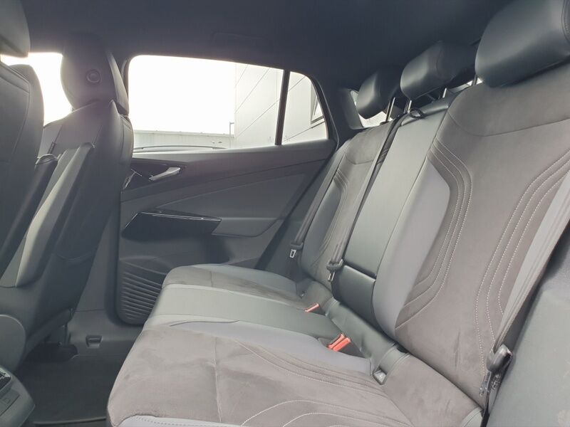 More views of Volkswagen ID.5