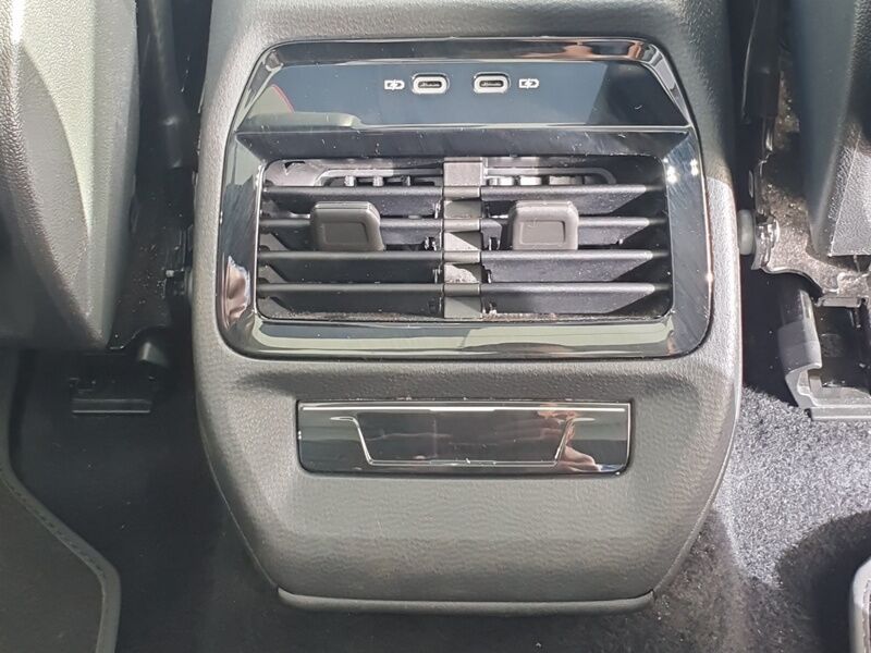 More views of Volkswagen ID.4