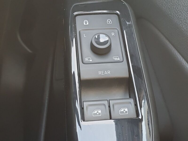 More views of Volkswagen ID.4