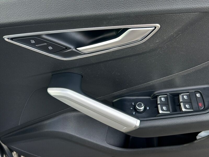 More views of Audi Q2