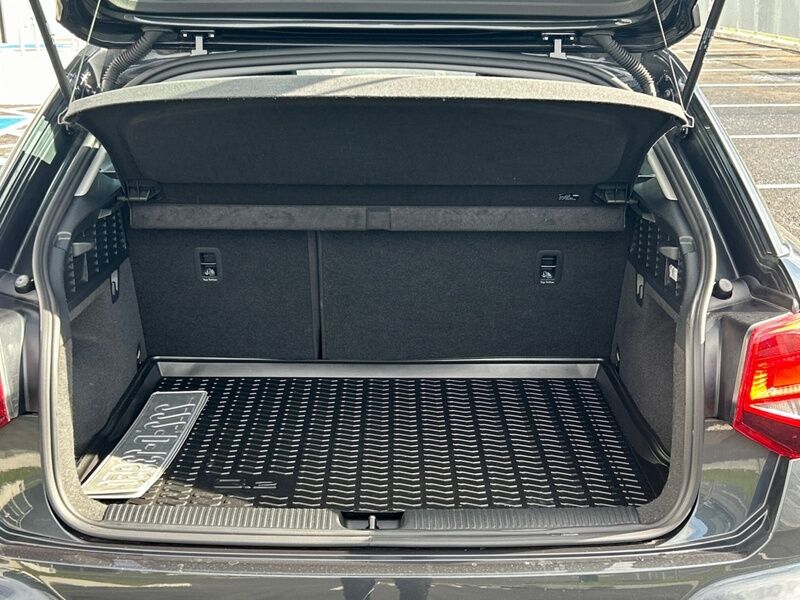 More views of Audi Q2