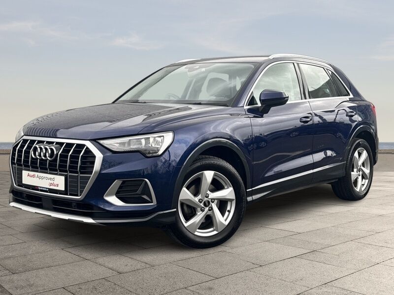 More views of Audi Q3