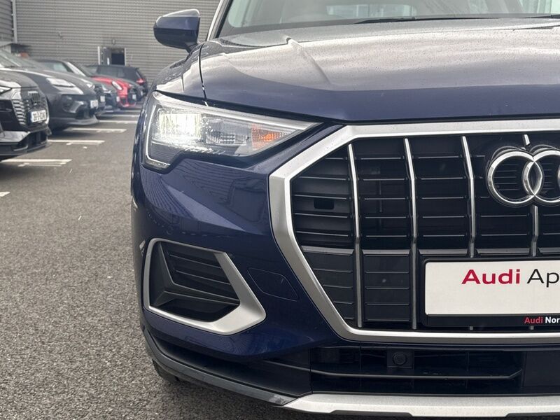 More views of Audi Q3