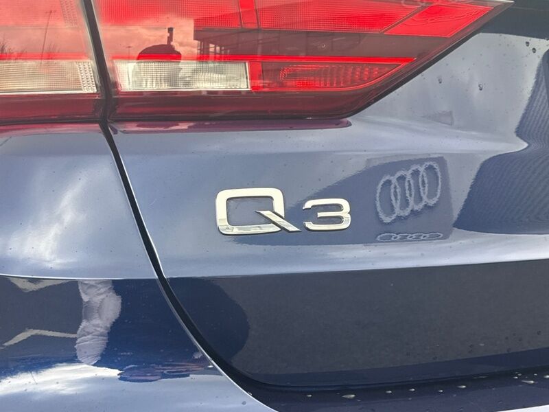 More views of Audi Q3
