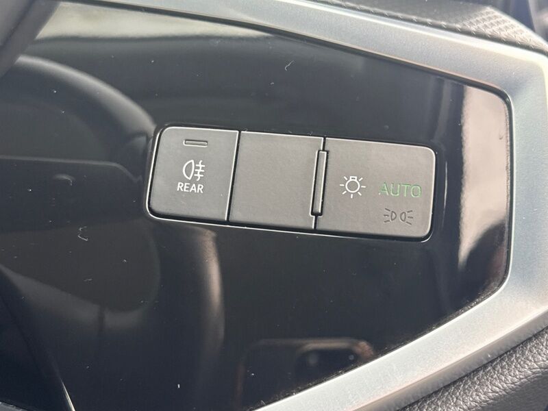 More views of Audi Q3