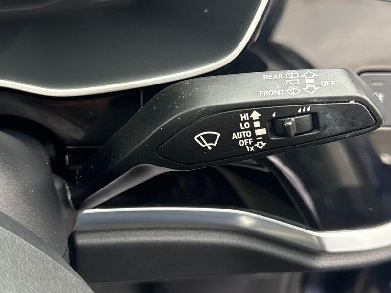 More views of Audi Q3