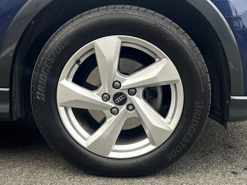 More views of Audi Q3