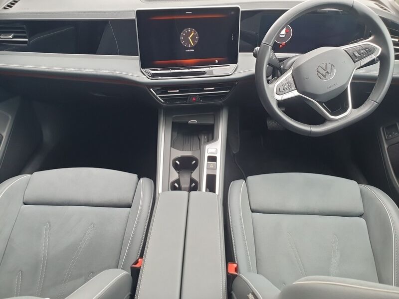 More views of Volkswagen Passat