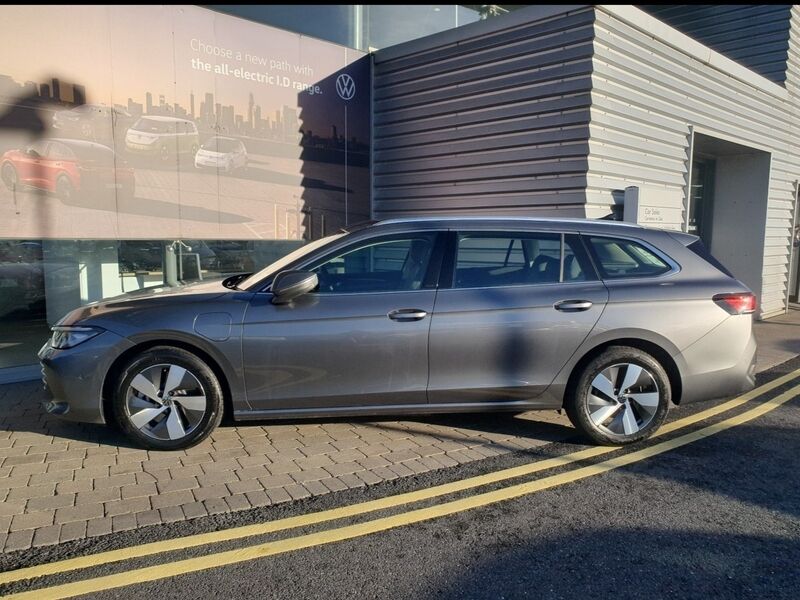 More views of Volkswagen Passat