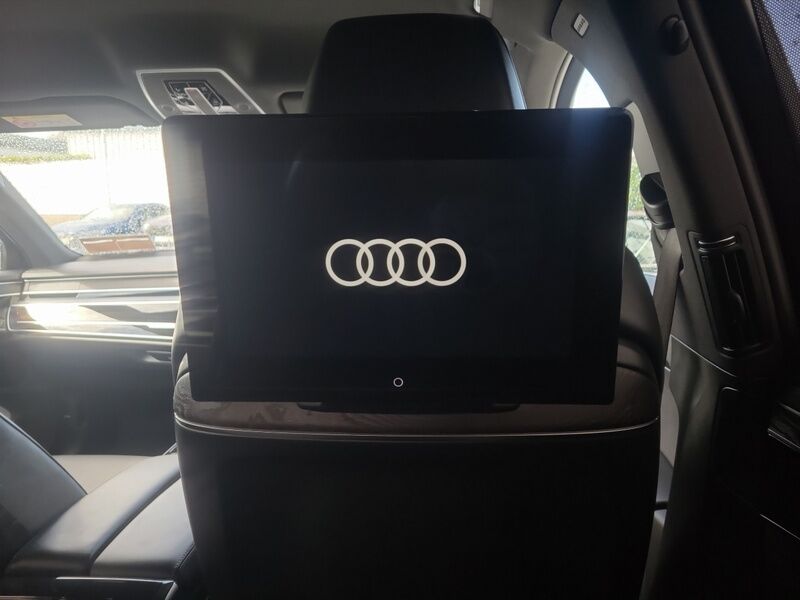 More views of Audi A8