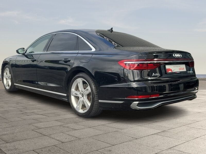 More views of Audi A8