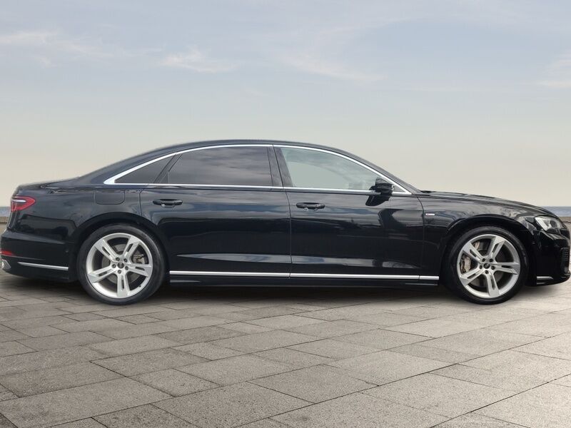 More views of Audi A8