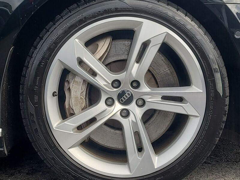 More views of Audi A8