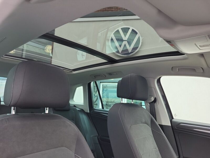 More views of Volkswagen Tiguan