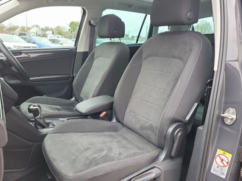 More views of Volkswagen Tiguan