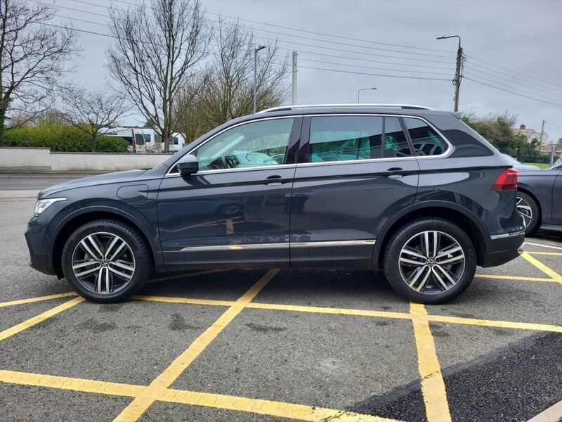 More views of Volkswagen Tiguan