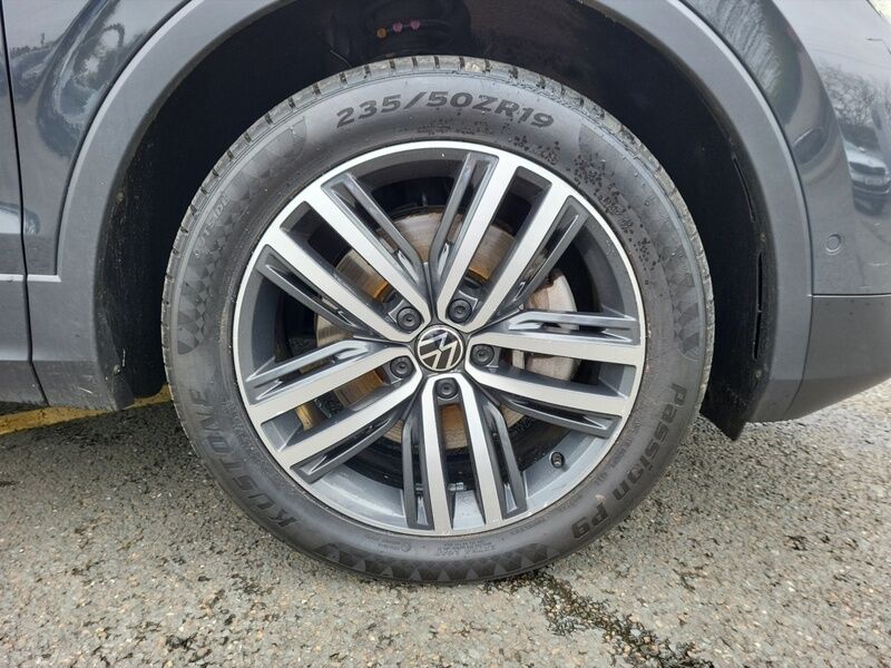 More views of Volkswagen Tiguan