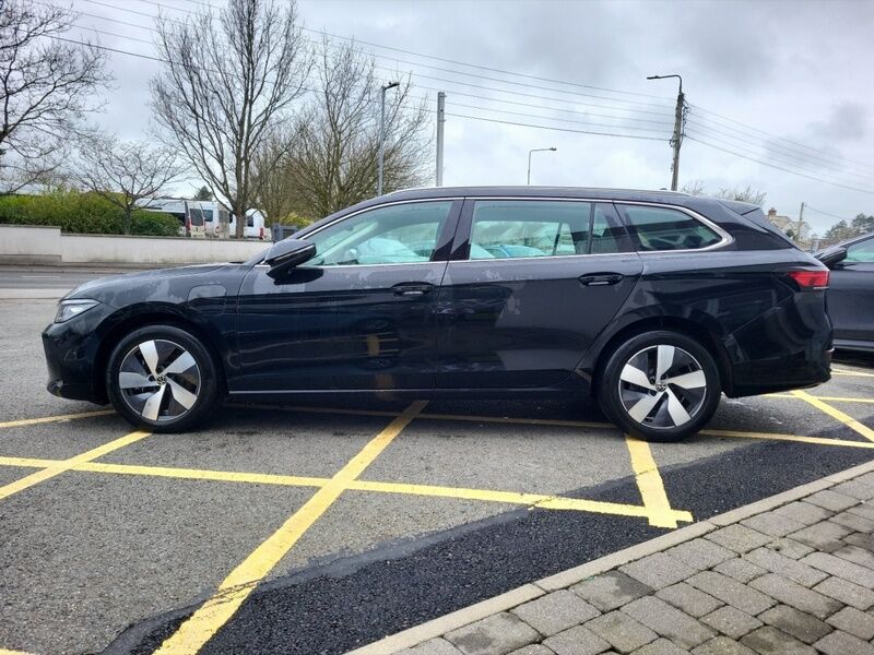 More views of Volkswagen Passat