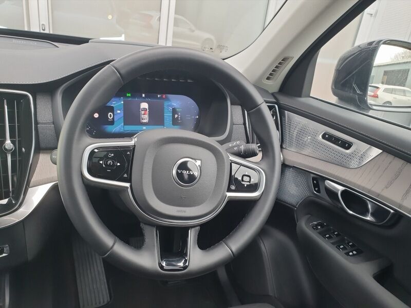 More views of Volvo XC90