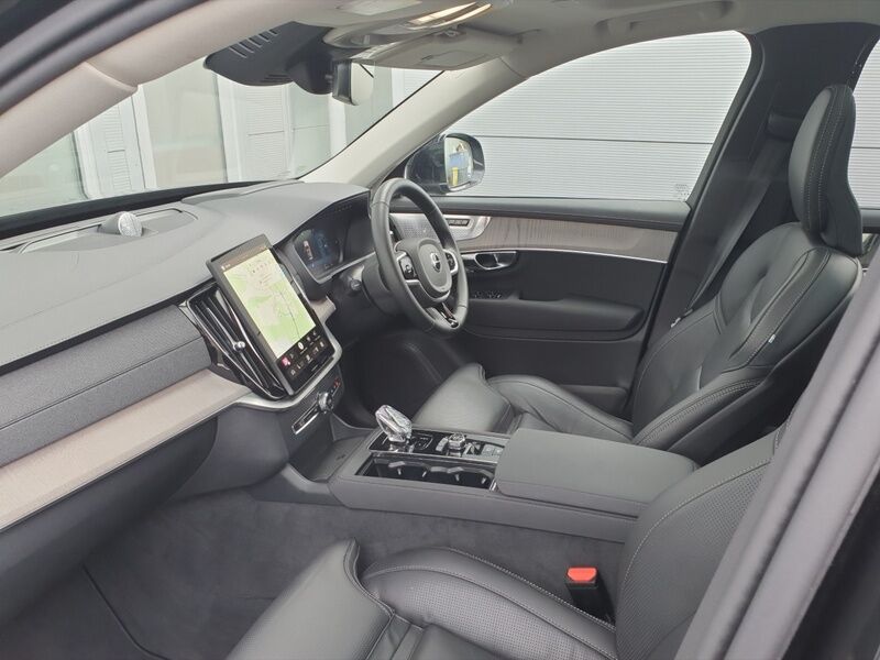 More views of Volvo XC90