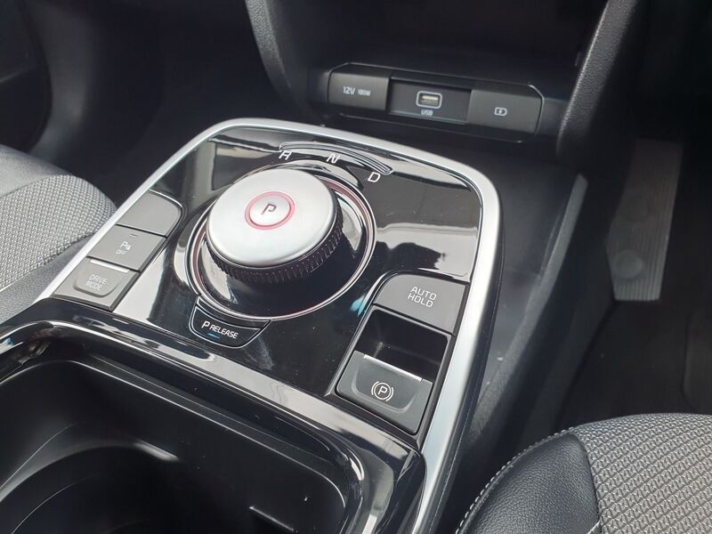 More views of Kia e-Niro