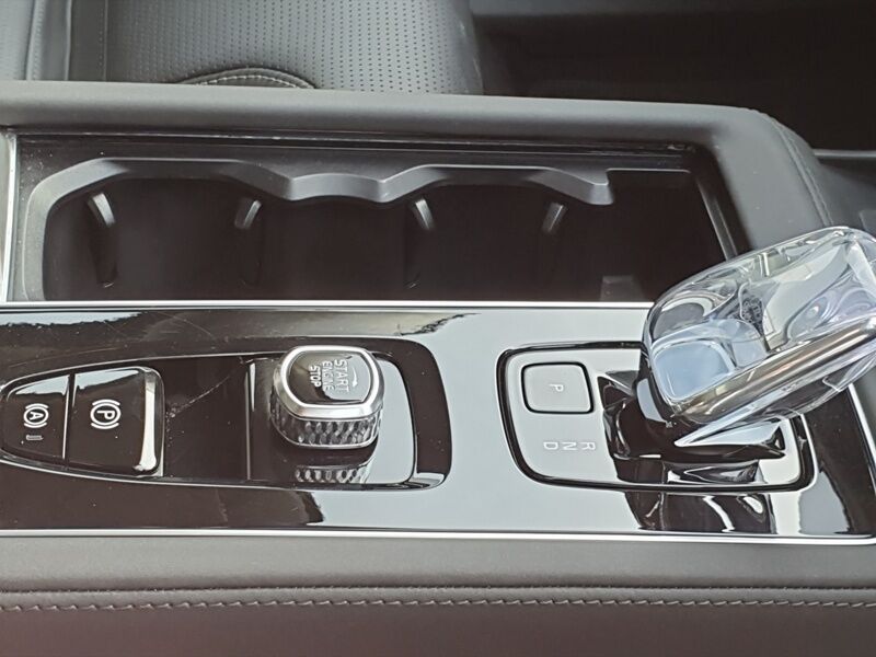 More views of Volvo XC90